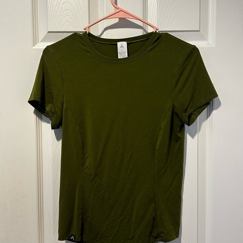 OnerActive MellowSoft Full Length Tshirt Size L Olive Green
